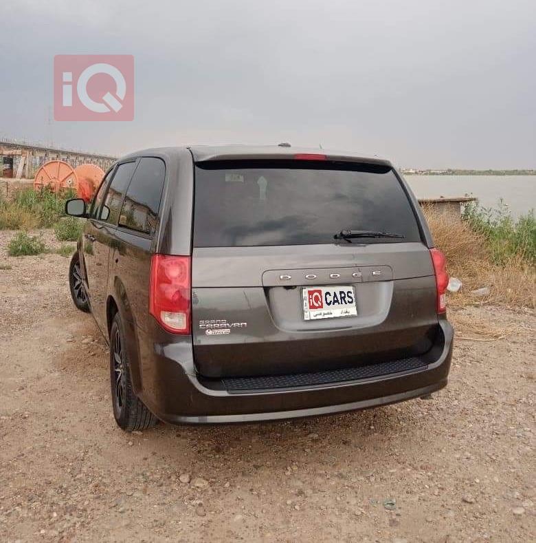 دۆج گراند کاراڤان